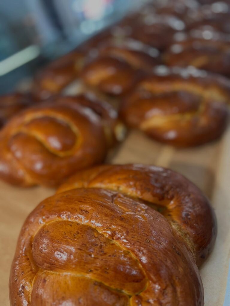 Dove ordinare pasticceria mignon a Valentano